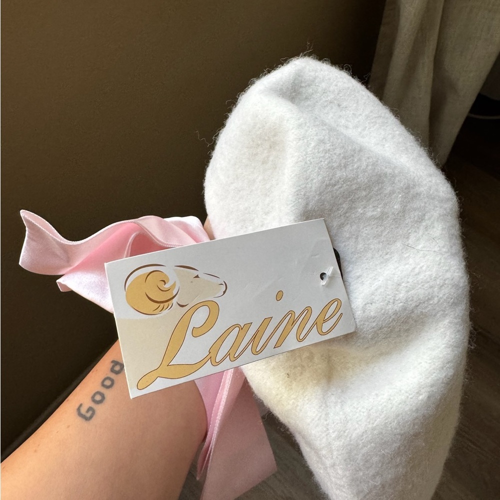 White Baret Hat with Pink Ribbon - Picture 4 of 5